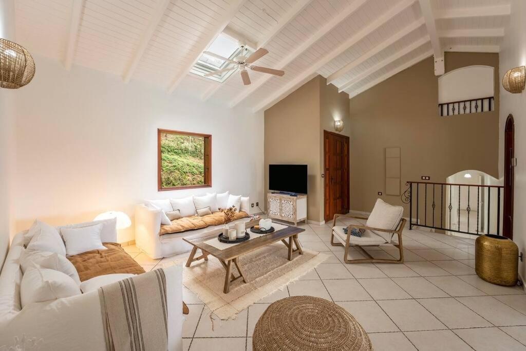 Spacieuse Villa Corossol Avec Piscine Et Jeux Exterieurs Le Gosier (Grande-Terre) Exterior foto